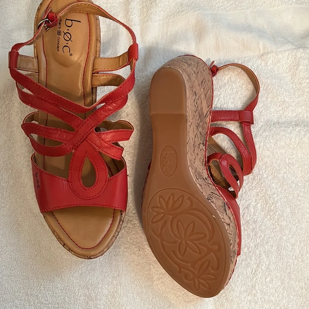 Red Sandals - Picture 4 of 4
